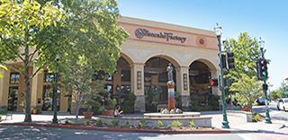 Cheesecake Factory exterior Plaza Escuela Walnut Creek, CA